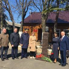 Праздничные мероприятия на родине героя