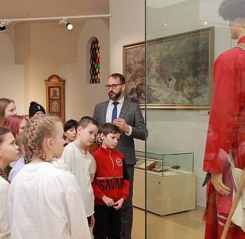 Преосвященнейший Вениамин посетил краеведческий музей