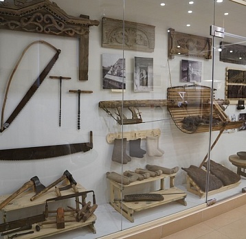 Чтоб зимою не болеть, надо валенки надеть!