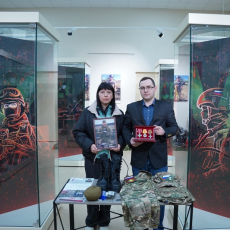 Вдова бойца СВО передала вещи мужа в музей