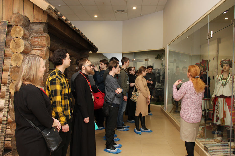 Участники хорового фестиваля посетили краеведческий музей