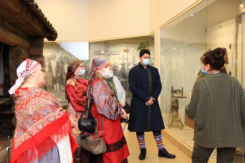 Делегация Финно-угорского этнопарка в музее