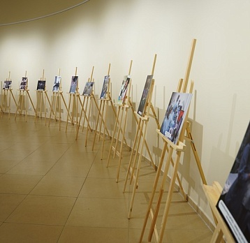 Фотовыставка медицинских работников России